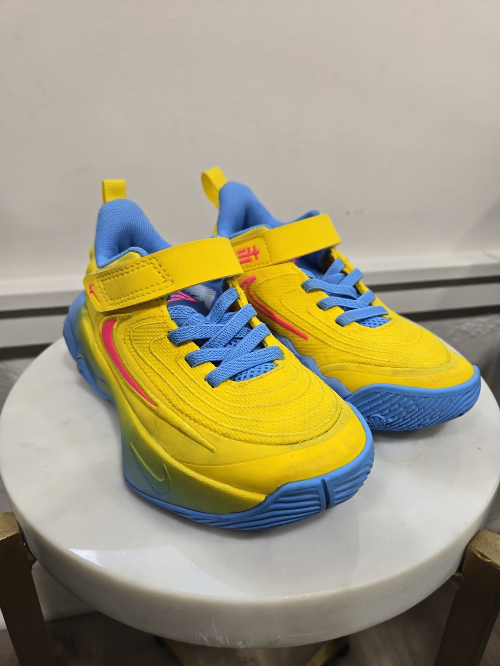 Nike Kids Yellow & Blue Hook-and-Loop Athletic Sneakers